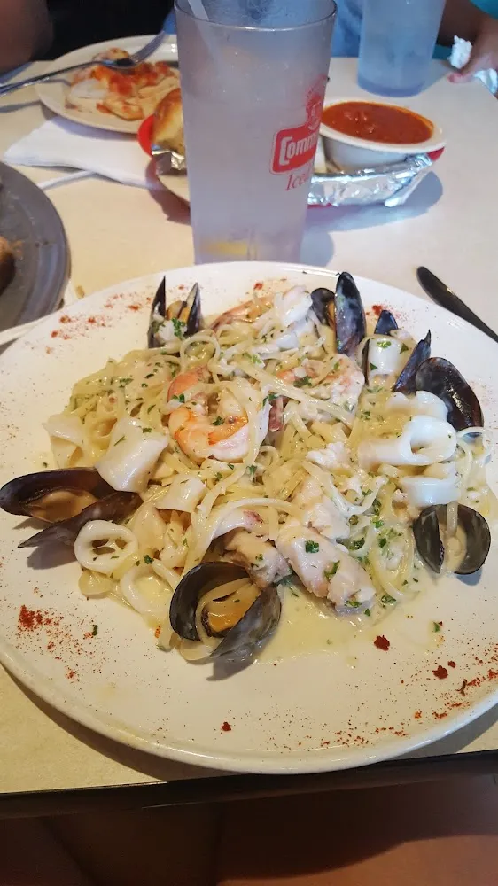 Seafood Alfredo